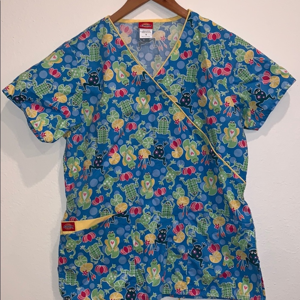 Small dickies scrubs